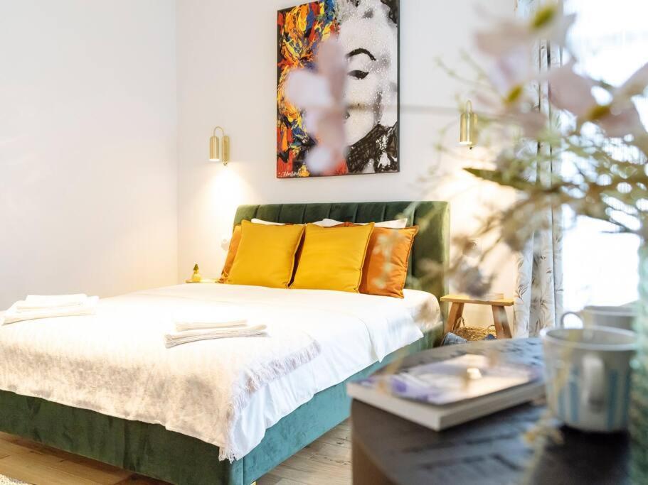 Apartamento Le Bijou De Marilyn Bucarest Exterior foto